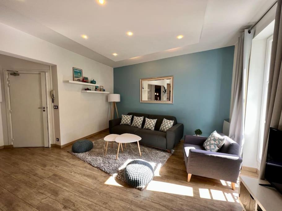 Newly Renovated Spacious In Montorgeuil Area Parijs